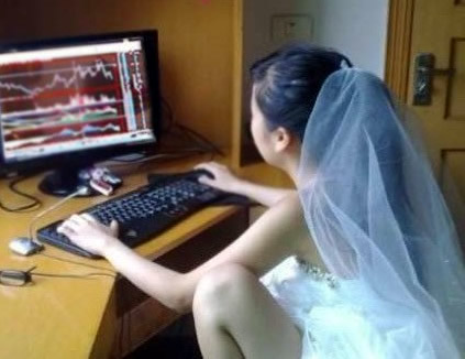 牛市催生“股票寡婦”:老公炒股吃住在沙發 牛市催生“股票寡婦”:老公炒股吃住在沙發