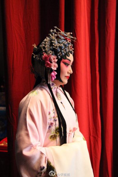 �����݆T��rֵ12�fԪ�c���^���ӱ���ʿ؟�R