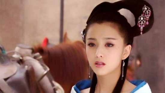 ����Ƴ��ݡ���������ʮ���һ��� Ů�ǽ^�����b����(c��)