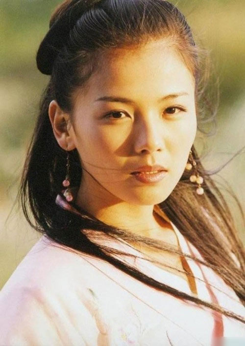 ����Ƴ��ݡ���������ʮ���һ��� Ů�ǽ^�����b����