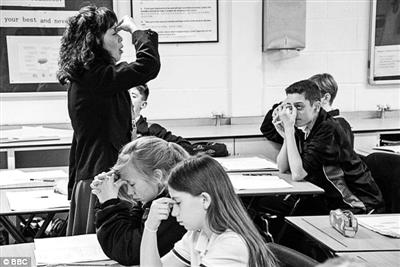 �����Ї����ώ���Ӣ���W�����۱�����