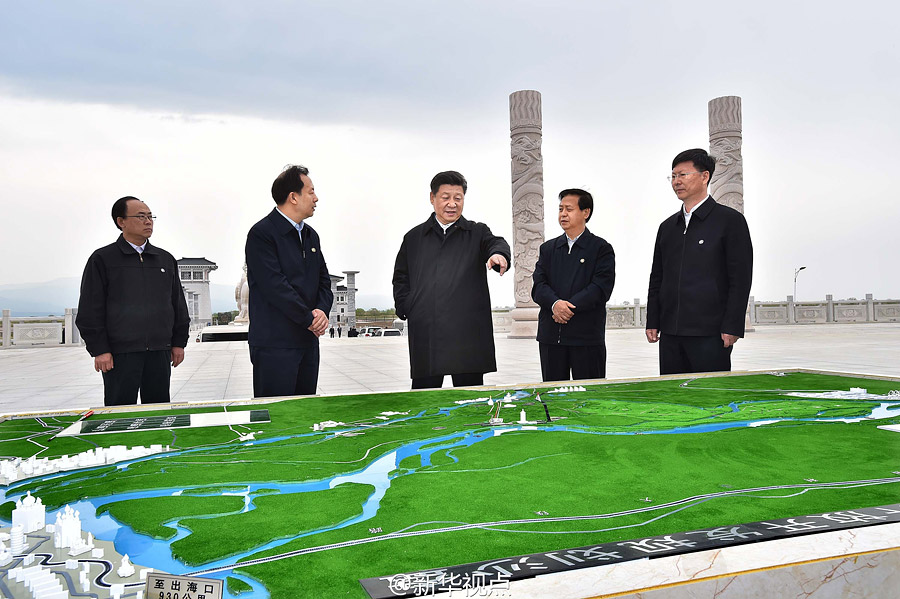 ���F������m�lչ ����ƽ�������c��Ȼ����C