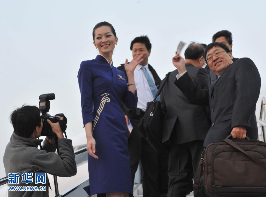 (經(jīng)濟(jì))(1)兩岸“三通”五年間 (經(jīng)濟(jì))(1)兩岸“三通”五年間