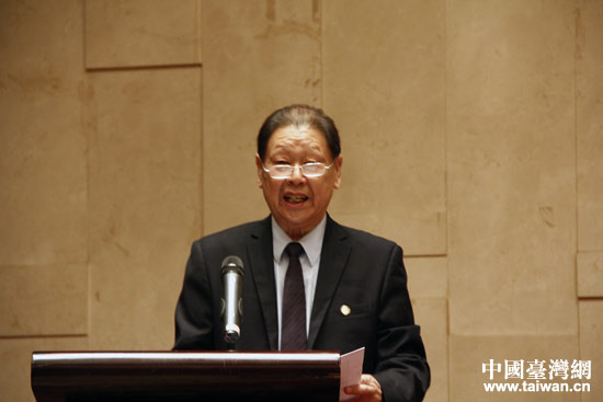 戴將軍之子戴澄東先生在座談會上發言 戴將軍之子戴澄東先生在座談會上發言