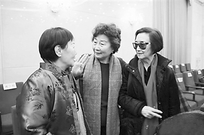 ʧɢ60��ĸŮ�纣���J��ɰ��xɢ��ͥ�A��