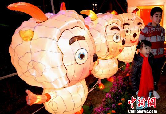 �R�滨���c(di��n)�������Rͬ���[Ԫ��������