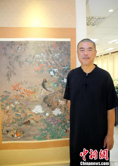 臺灣獨臂工筆畫家陳振益辦展 期待與大陸同行交流 臺灣獨臂工筆畫家陳振益辦展 期待與大陸同行交流
