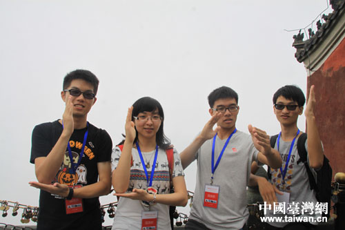 �ɰ�ͬ�W(xu��)���䮔(d��ng)ɽ�º�Ӱ