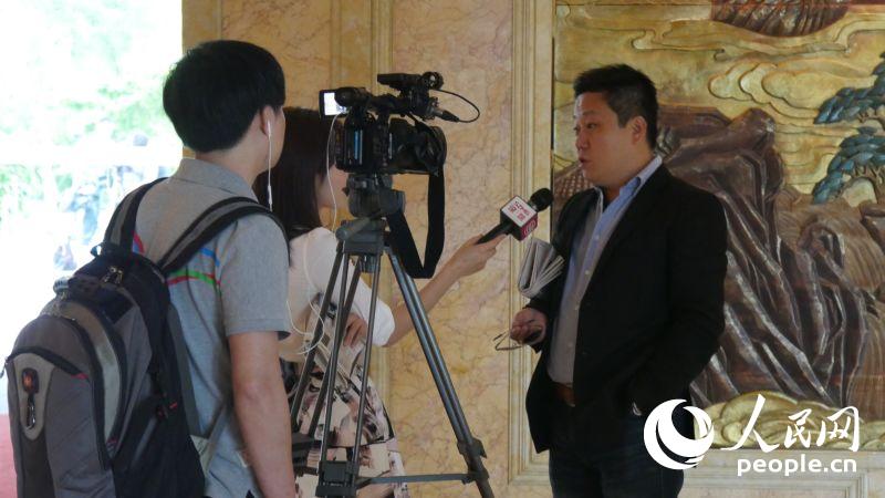 ����(x��)�R��(hu��)��7�����¼��µǈ� ý�wӛ�߾ۼ����M�D��