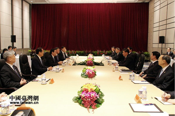 �ɰ��I��������ƽ���RӢ�����¼����e�Е���