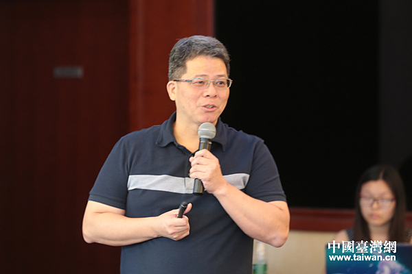 北京遠(yuǎn)見育成科技孵化器總經(jīng)理陳冠融在研討會(huì)上發(fā)言。 北京遠(yuǎn)見育成科技孵化器總經(jīng)理陳冠融在研討會(huì)上發(fā)言。