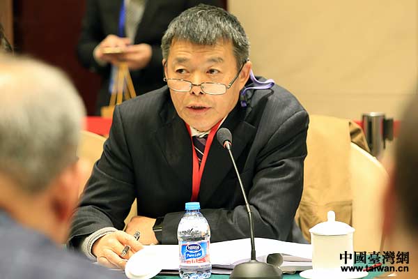 胡鞍鋼:希望大陸臺灣有識之士抓住大陸發展機會 胡鞍鋼:希望大陸臺灣有識之士抓住大陸發展機會