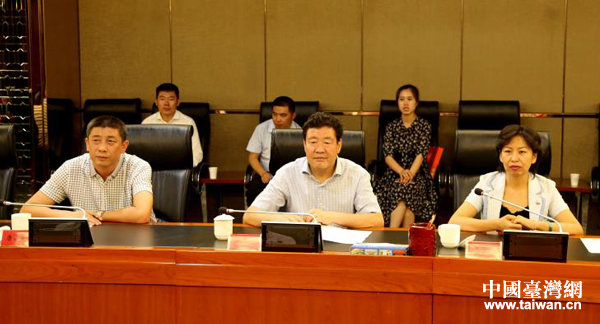 北京市臺聯(lián)與在京臺商“一帶一路”參訪團(tuán)考察蘭州新區(qū)(圖) 北京市臺聯(lián)與在京臺商“一帶一路”參訪團(tuán)考察蘭州新區(qū)(圖)