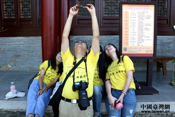 �ɰ���ƽ����������Ӱ��С��邃�����惺����