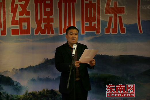 ȫ���W�jý�w���M�܌���ɽС�