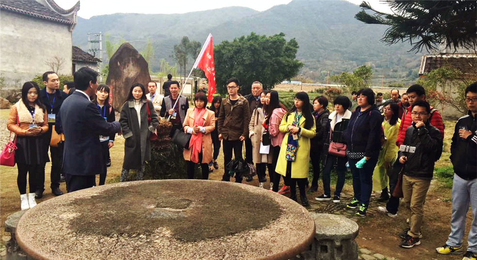 ȫ���W�jý�w���M��ͯ���(zh��n)