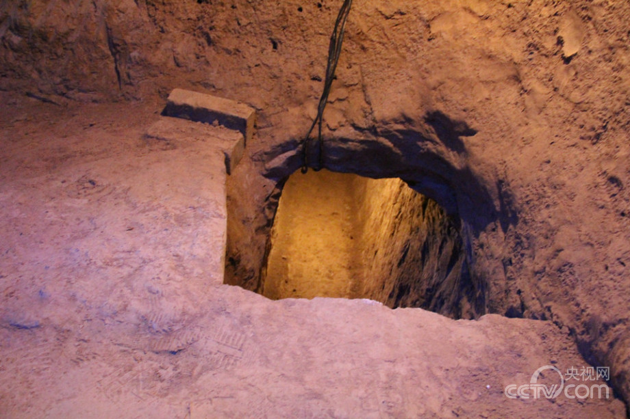 ɽ��4000�׵ص��zַ�جF(xi��n)��(d��ng)�ꡰ�ص���(zh��n)��