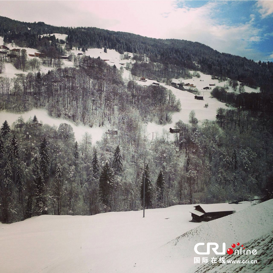 ��ʿý�w�۽���ˏ��_��˹֮��