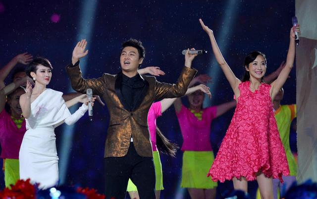 ���H�Wί����ϯ�ͺ������Ͼ���2�����W���]Ļ