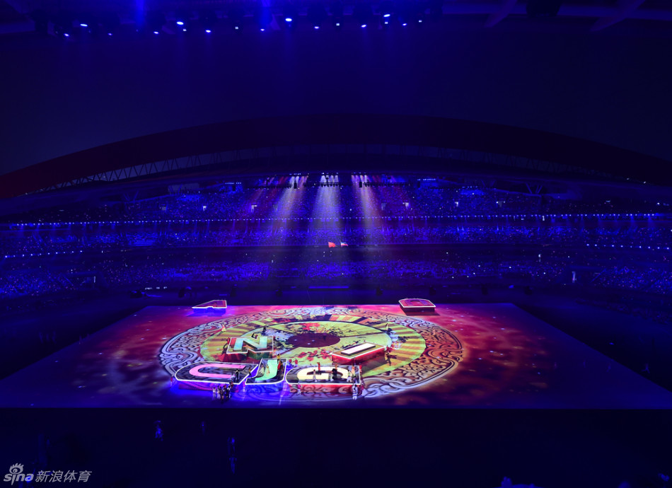 �Ͼ����W���]Ļʽ�A�M��Ļ �ͺ�ʢٝ