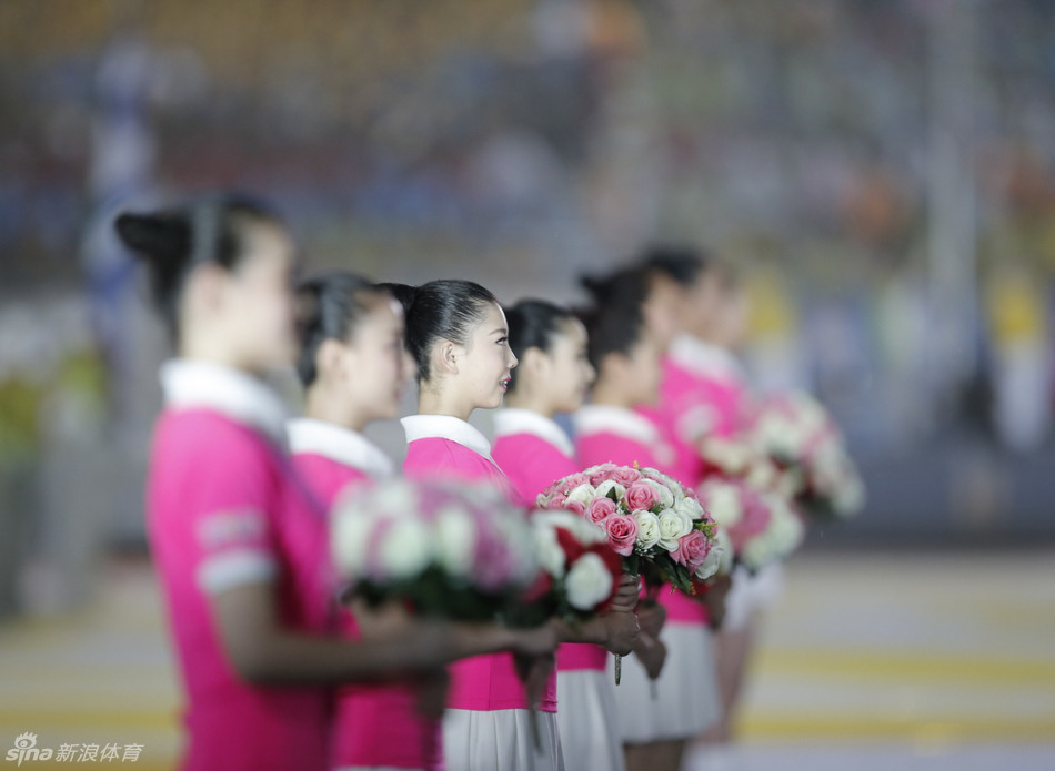 �Ͼ����W���]Ļʽ�A�M��Ļ �ͺ�ʢٝ