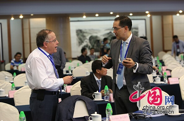 ���ߌñ����˙�(qu��n)Փ���_(k��i)Ļ �c��(hu��)���e����