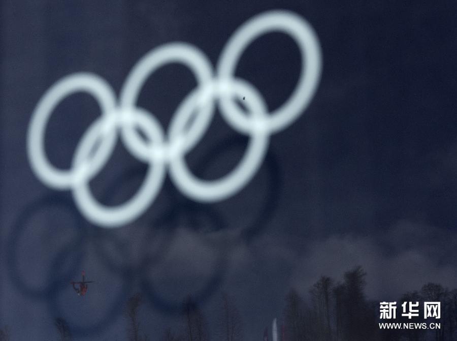 �����W���������R����4����h��