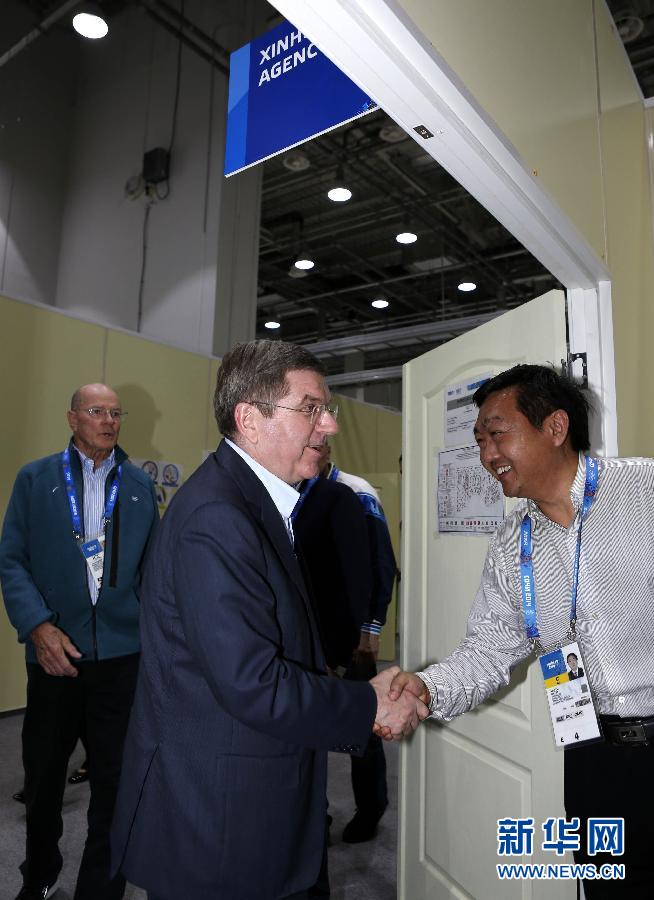 (���W��(hu��))(1)��(gu��)�H�Wί��(hu��)��ϯ�ͺ�ף�R���(ji��n)����Ї�(gu��)�A���׽�