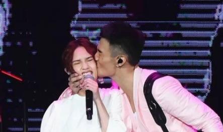 ��s���ݳ����ϡ��Ԛ⏊�ǡ�Ů�ї�ة��