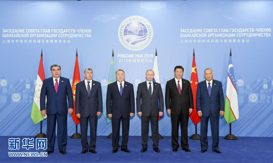 7��10�գ��Ϻ������M���ɆT��Ԫ��������ʮ��Ε��h�ڶ��_˹�����e�С�������ϯ����ƽ��ϯ���h���l����Ҫ�vԒ���@�Ǖ�ǰ���ɆT��Ԫ�׼��w��Ӱ�����A��ӛ�� ��W�� �z