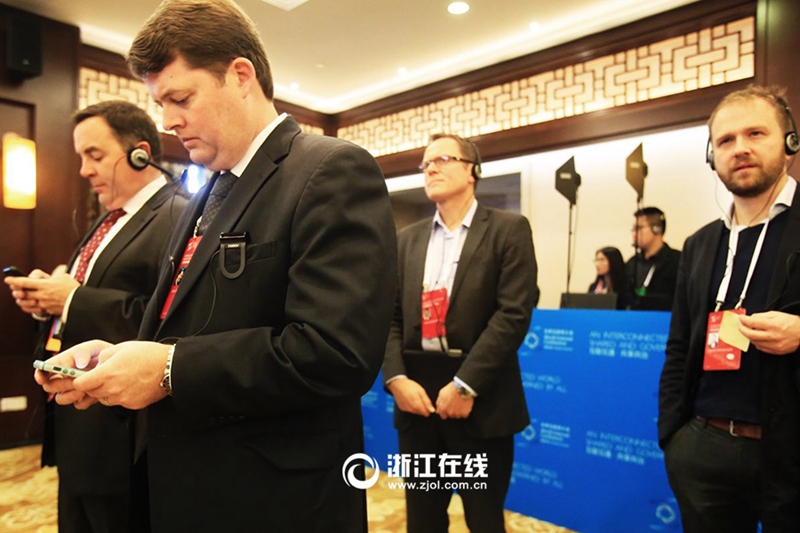 �۽��p��ʢ��