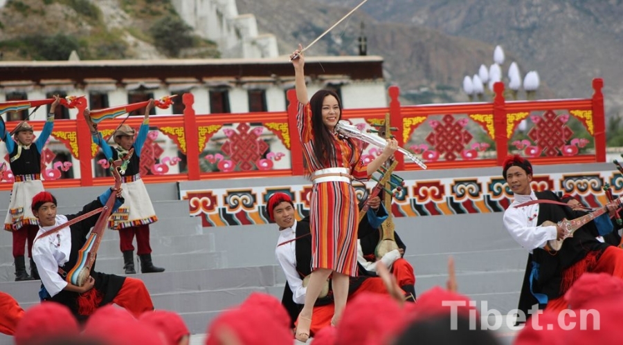 �����B�ġ�ˇ�g�F���M����