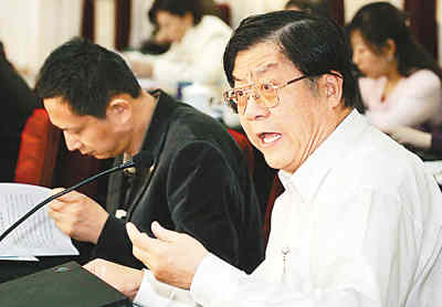 3��10�գ�ȫ�����fί�T�S���_��С�MӑՓ���Ͻ��h����Ժ��һЩ�����Ɍ��Ю��،��������M˾��������ӛ�� �� �z