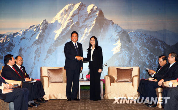 11��4�գ����f(xi��)��(hu��)��(hu��)�L(zh��ng)��������_(t��i)���ݕ�(hu��)�_(t��i)����(d��ng)�ִ����(w��)���ܲ��Tؓ(f��)؟(z��)��ه���¡� ���A��ӛ�� �ϏV�� �z