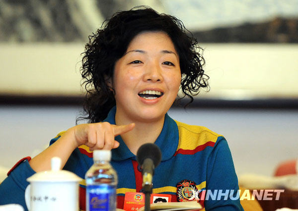 �����Ĵ���ȫ�����fί�T�콨Ⱥ�f������һ�������Ĵ�����ą^��ί�T���Ҹ��P�Ğĺ��ؽ�������ϣ���ڔU����裬���M�ĺ��ؽ��^���У���ԭ�t�Ժ��`������Y�ϣ��m����������